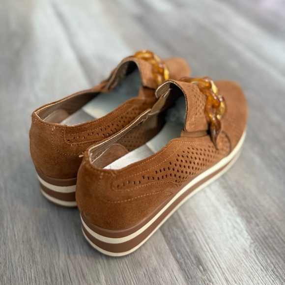 Dolce Vita Jhenee Brown Suede Perforated Women's Platform Loafers - Picture 6 of 9